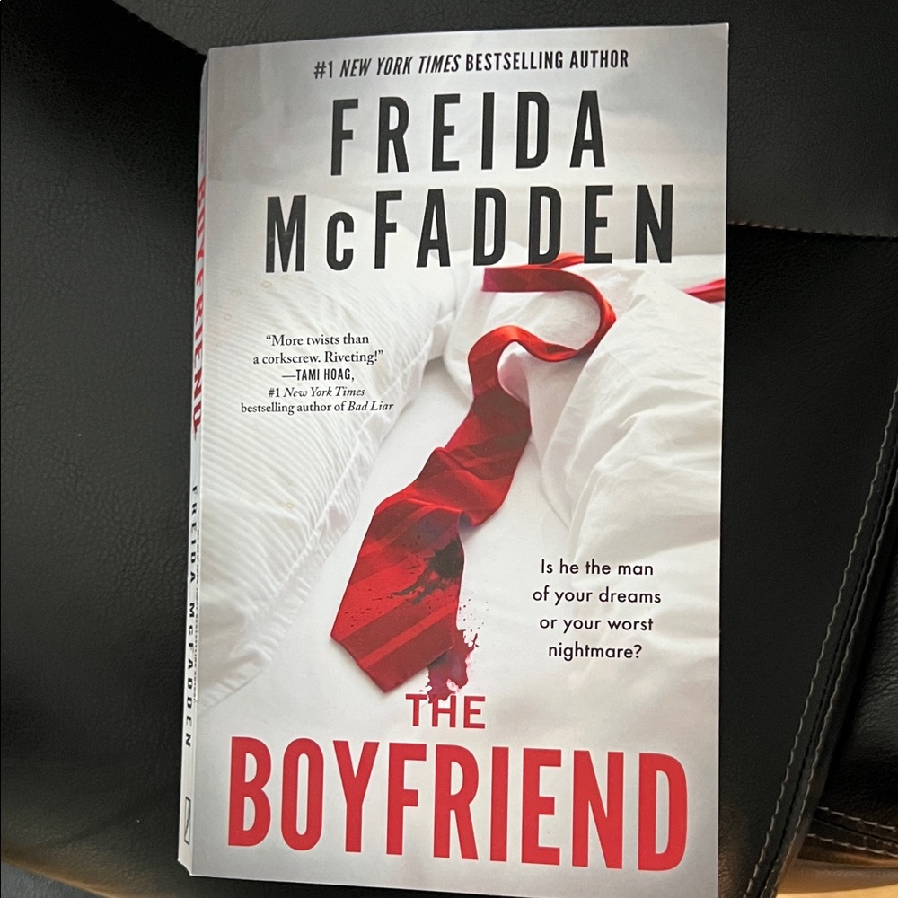 The Boyfriend by Freida McFadden Book